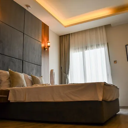 Mimoza Hotel