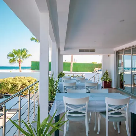 Mimoza Hotel 3*