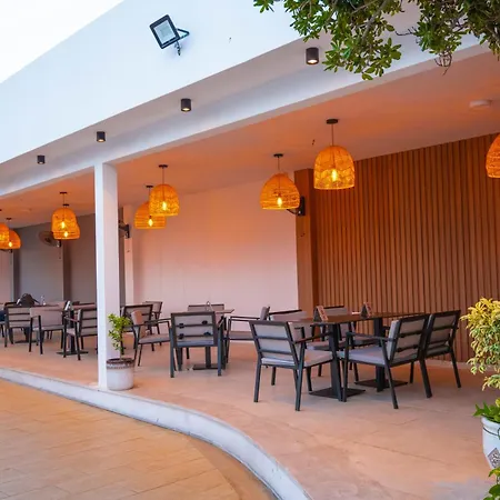 Mimoza Hotel